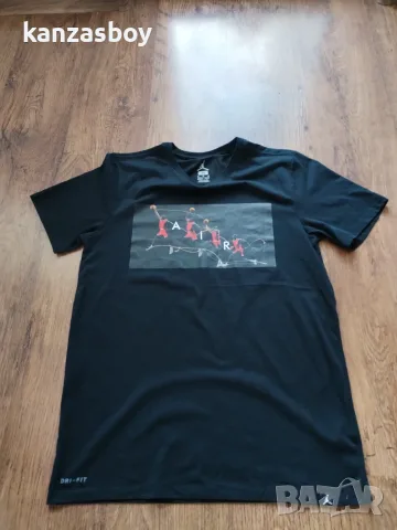 Jordan Dry Flight Photo Men's Shortsleeve - страхотна мъжка тениска КАТО НОВА М, снимка 6 - Тениски - 55616908