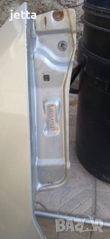 Десен калник за Тойота Корола Е12 хечбек 2002-2007, снимка 2 - Части - 54180355