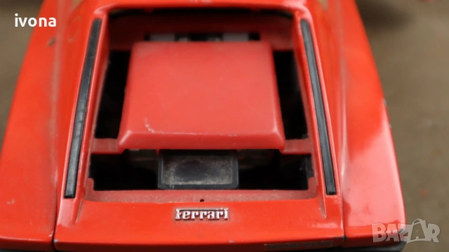 Голяма червена кола Ferrari Testarossa Hotwheels 1:18, снимка 7 - Колекции - 54564288
