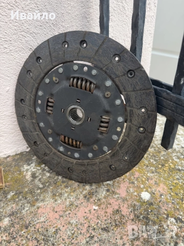 феродов диск съединител SACHS за VW transporter t2 t3, снимка 3 - Части - 55257843