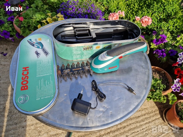 Bosch Акумулаторна ножица за храсти., снимка 2 - Градинска техника - 54742444