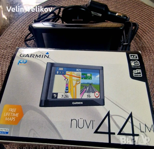5" инча GPS навигация Garmin Nuvi Drive 44 + доживотни карти + 16GB, снимка 4 - Аксесоари и консумативи - 54725021