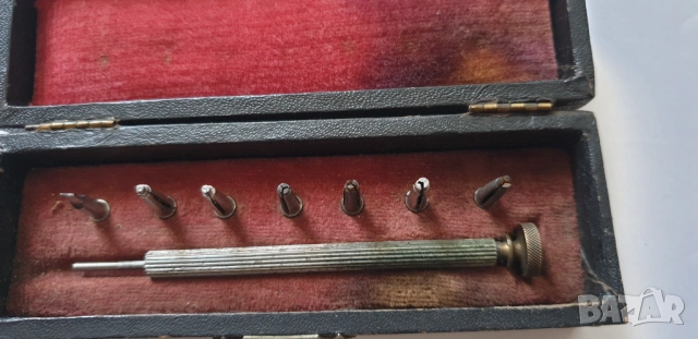 СТАР КОМПЛЕКТ РЪЧНИ ИНСТРУМЕНТИ ЗА ЧАСОВНИКАРИ С МИНИ ЦАНГИ