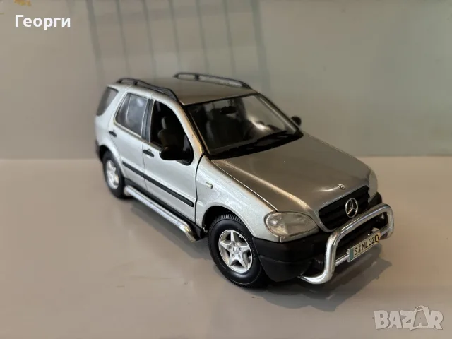 Mercedes ML 320 1:18 , снимка 2 - Колекции - 55671944