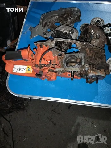 Части за Husqvarna 555 , снимка 1 - Други машини и части - 55577160