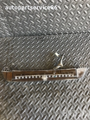 Трети стоп за заден капак на Mitsubishi Grandis 2.0 Di-D (2004–2009) P3505, снимка 2 - Части - 54750721