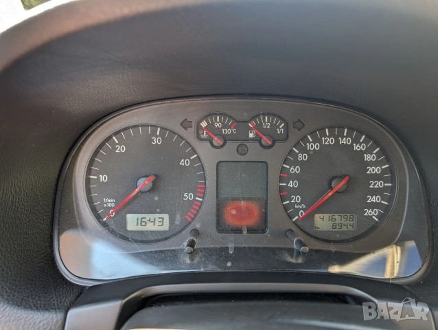 VW Golf 4 1.9 TDI 2002 101hp, снимка 12 - Автомобили и джипове - 55130011