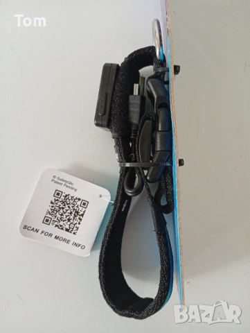 Светещ нашийник за куче Safety Glo (соларен) Продавам чисто нов светещ нашийник за куче Safety Glo., снимка 5 - За кучета - 54628741