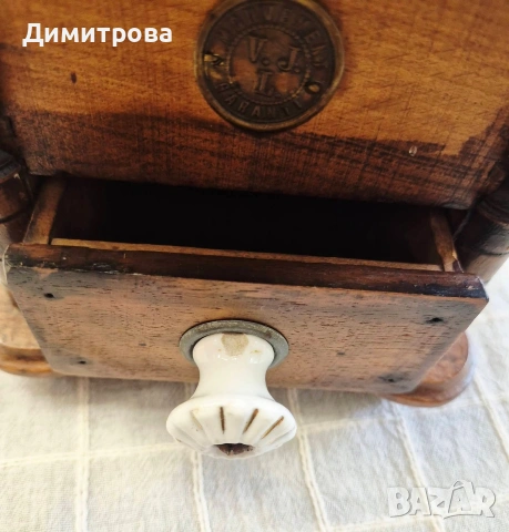 Френска антикварна кафемелачка, снимка 8 - Антикварни и старинни предмети - 54680311
