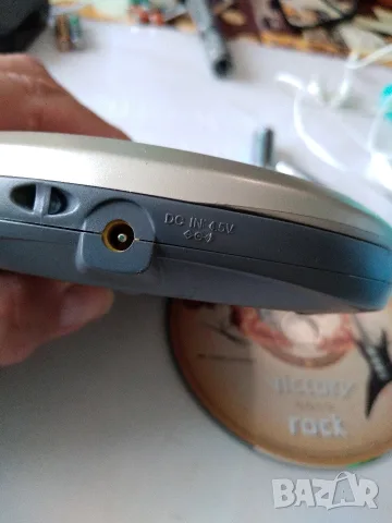 SONY Walkman CD/FM/AM D-FJ401, снимка 9 - Радиокасетофони, транзистори - 55621883