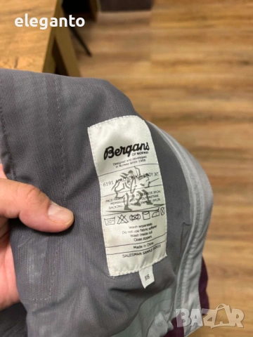 Висок клас дамско HardShell яке  Bergans of Norway AIROJOHKA Dermizax 20.000mm Jacket , S размер, снимка 10 - Якета - 54554133