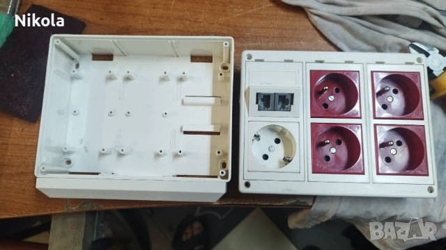 Модулен ел. панел за контакти Legrand Mosaik розетки 6 и 8бр Cimabox, снимка 4 - Ключове, контакти, щепсели - 44424866