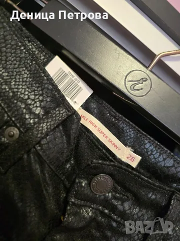 Дамски панталон Levi's , снимка 7 - Къси панталони и бермуди - 55642987