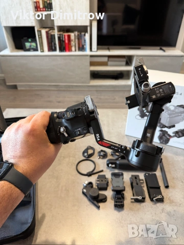 DJI RS 4 Combo в гаранция + подарък, снимка 6 - Чанти, стативи, аксесоари - 54610990