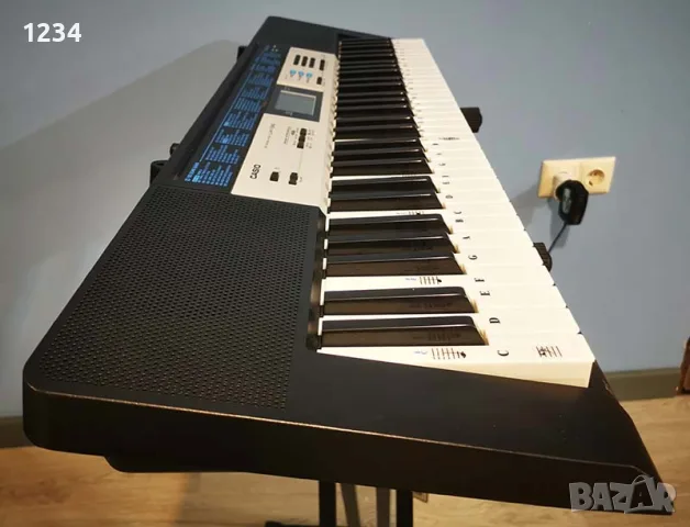 синтезатор клавир CASIO LK-136 пиано с плътни светещи клавиши 5 октави, снимка 3 - Синтезатори - 55664519