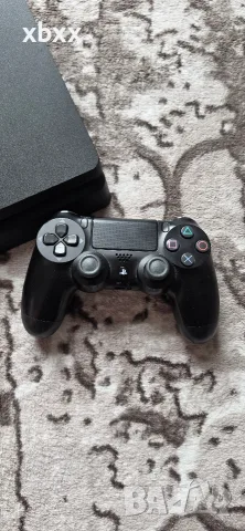 Продавам Ps4 slim 1TB(1000gb) +3 дискови игри + оригинален контролер, снимка 2 - PlayStation конзоли - 55405169