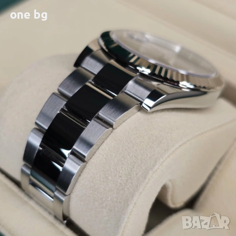 Rolex Datejust Silver Roman Dial , снимка 7 - Луксозни - 54460477