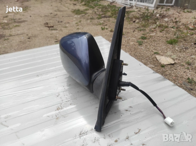 Дясно огледа Тойота Корало зола Версо 2001-2004г Toyota Corolla Verso, снимка 3 - Части - 54207411