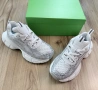 Дамски бели маратонки с камъни , снимка 10