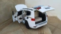 1:18 Toyota Land Cruiser мащабен модел, снимка 5