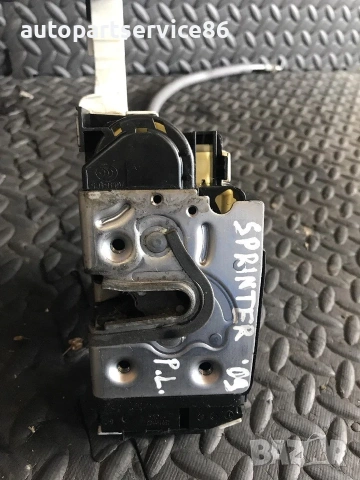 Заключващ механизъм за предна лява врата за Mercedes Sprinter W906 (2006-2011) A9067201435