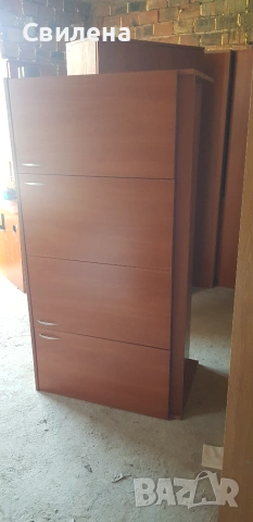 Офис мебели в отлично състояние