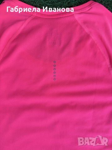 Дамска тениска  с мрежести панели Nike Dri - FIT, снимка 7 - Тениски - 55479929