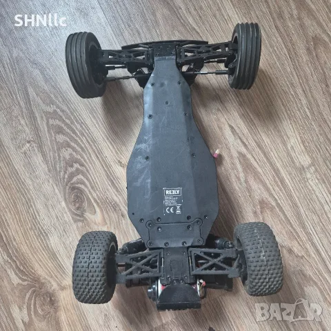 REELY Buzz RC Кола 1:10, снимка 5 - Коли, камиони, мотори, писти - 55581211