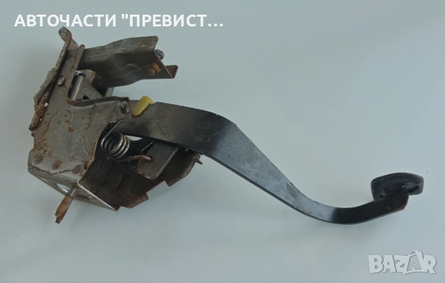 Педал Съединител Нисан Навара Патфайндер Nissan Navara D40 Pathfinder R51