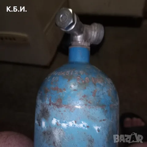 Малка метална немска бутилка с вместимост от - 2,3 литра и на 200 BAR - атмосфери работно налягане , снимка 2 - Въздушно оръжие - 55451217
