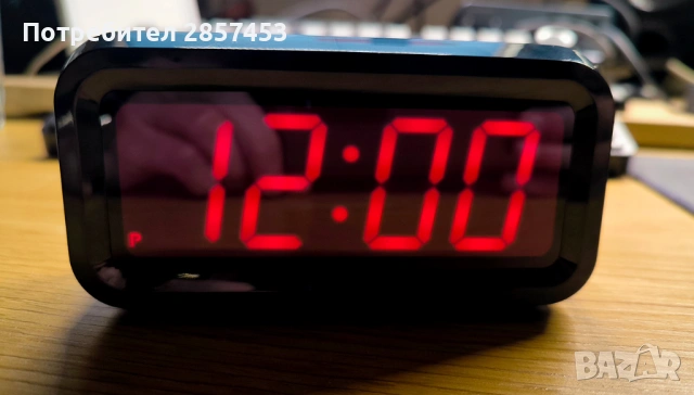 Digital Alarm Clock Battery Operated / 1.2 inch LED display / small travel desk wall / нов