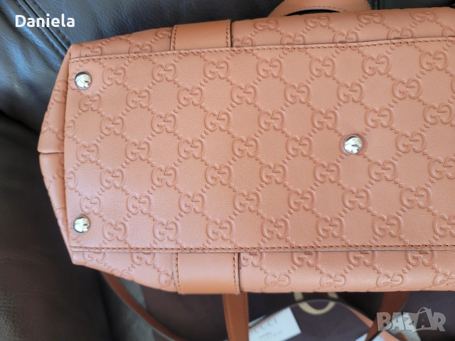 Оригинална дамска кожена чанта Gucci Bamboo Guccissima със сертификат, снимка 11 - Чанти - 54793442