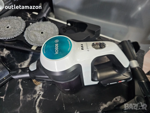 Вертикална Прахосмукачка BOSCH UNLIMITED 7 PROHYGIENIC AQUA, снимка 9 - Прахосмукачки - 54516328