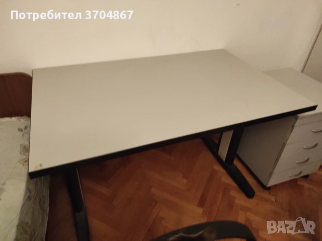 Маса  шкафче с два въртящи се стола, снимка 3 - Маси - 54184432