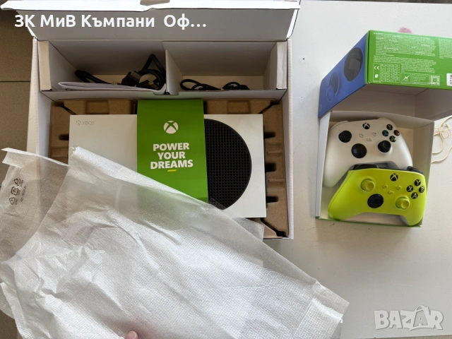 Конзола X-BOX ONE S 512GB с 2 джойстика, снимка 4 - Xbox конзоли - 55274560