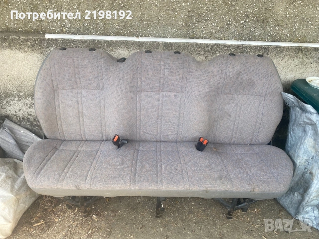 Продавам седалки за бус W LT