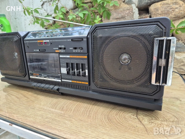 Радиокасетофон Sharp GF-329Z(BK), снимка 4 - Радиокасетофони, транзистори - 55191059