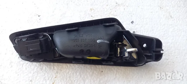 Предна лява вътрешна дръжка VW Passat B6, снимка 2 - Части - 55342823