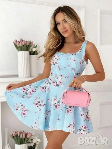 Лятна Синя Рокля на Цветя