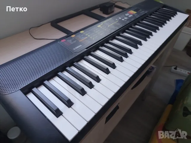 Синтезатор Yamaha PSR-F52 в гаранция 