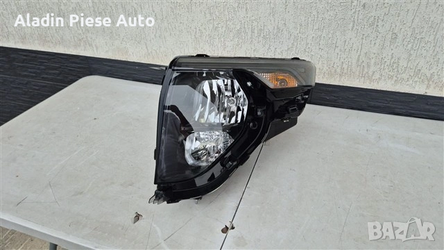 Ляв фар Ford Transit Courier Facelift халогенен година 2023 2024 2025 2026 код R2X613W030CF 