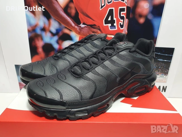 !НОВИ! Nike Air Max Plus 'TN' Leather | Triple Black | + КУТИЯ, снимка 4 - Маратонки - 55282986