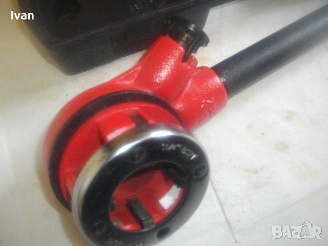 НОВ Резбонарезен комплект BSPT за резби на тръби 1/2"-1 1/4" Винтонарезка Пафта Плашка Винторезка , снимка 13 - Други инструменти - 54033547