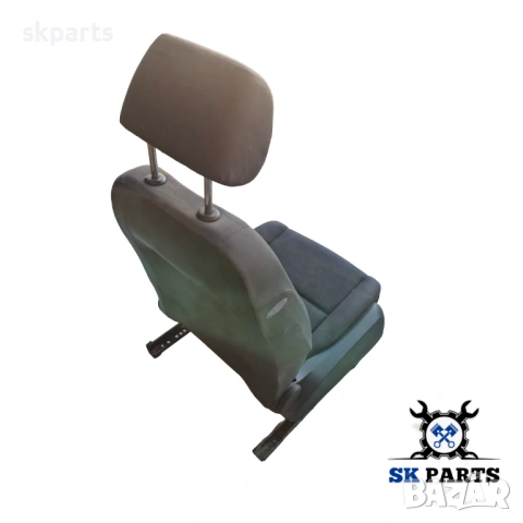 Предна дясна седалка за Volkswagen Golf 5 / Голф 5, снимка 2 - Части - 54806516
