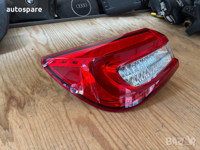 Ляв стоп Maserati Quattroporte. M156. 6700016290. Оригинален. Мазерати. , снимка 2 - Части - 55086012