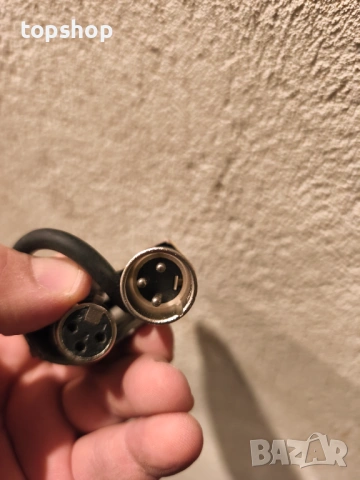 Чисто нов XLR кабел Quik Lok STRIX 0.5 м – Професионално качество  , снимка 2 - Друга електроника - 54448016