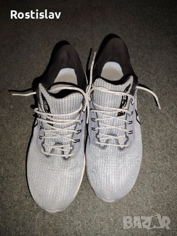 Nike оригинални маратонки за бягане в перфектно състояние. , снимка 2 - Маратонки - 55141508