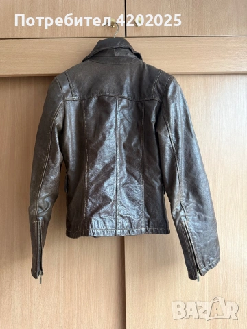 Уникално кожено яке Guess 100% естествена кожа, снимка 2 - Якета - 54272689