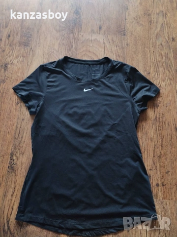 nike dri fit - страхотна дамска тениска С КАТО НОВА, снимка 6 - Тениски - 55252534