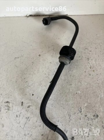 Тръба за горивопровод за Volvo S40 2.0 TDI (2009), снимка 2 - Части - 54125678